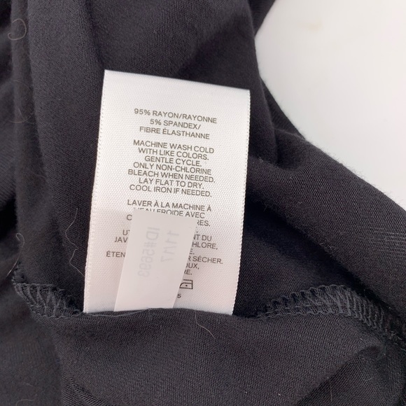 NEW Express Black V-Neck Tank Top Sz XS - Picture 6 of 6